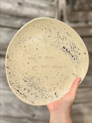 Přivítejte do naší talířový rodinky tyhle organický nováčky 😃 🥰 Co na ně říkáte? #keramika #keramik #potter #pottery...